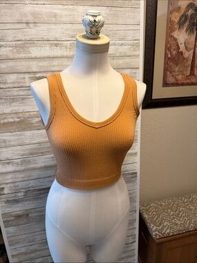 Gold V neck tank crop top size small